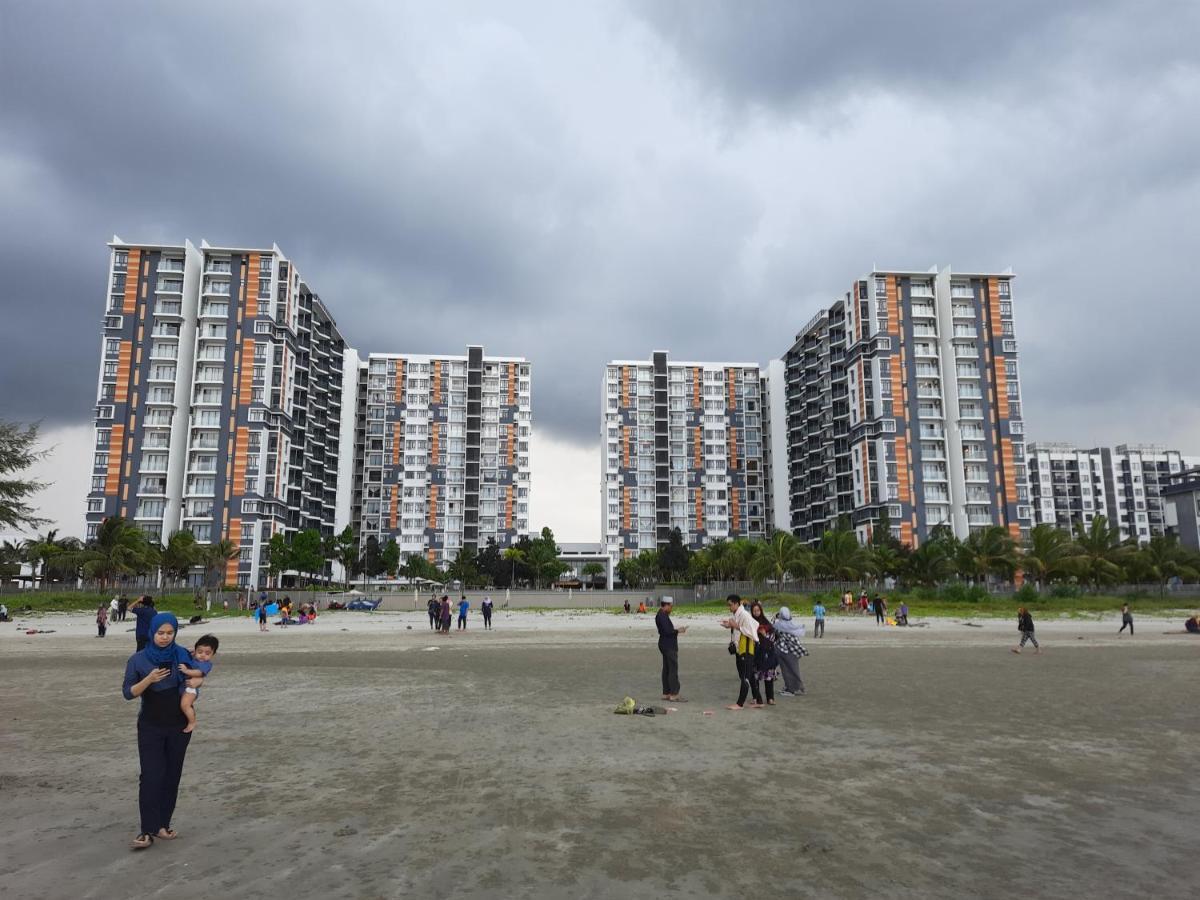 Hayfa Holiday Home @ Timur Bay Kampung Sungai Karang Luaran gambar